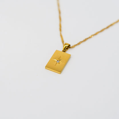 Collier pendentif rectangulaire étoile