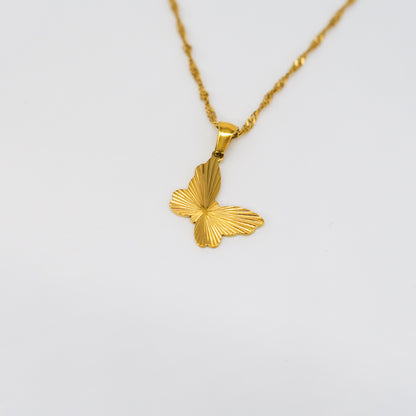 Collier pendentif papillon